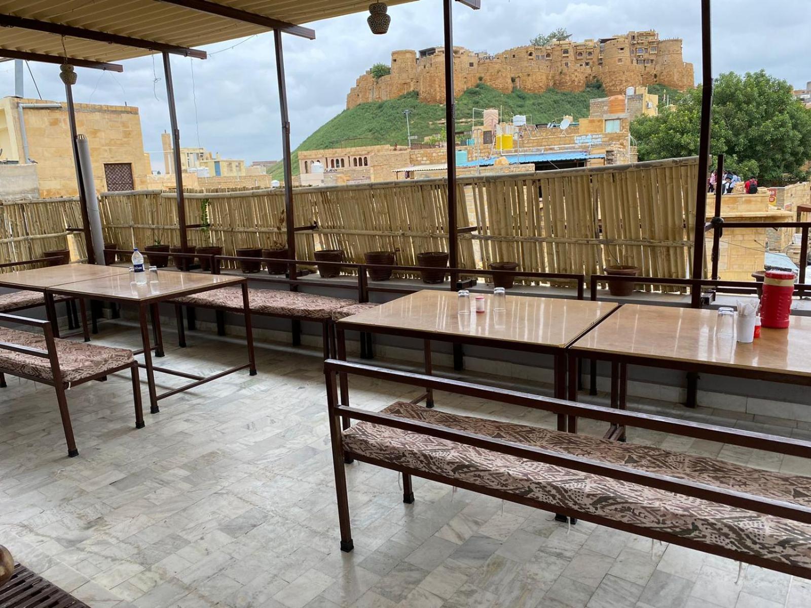 Hotel Hashim Jaisalmer Buitenkant foto