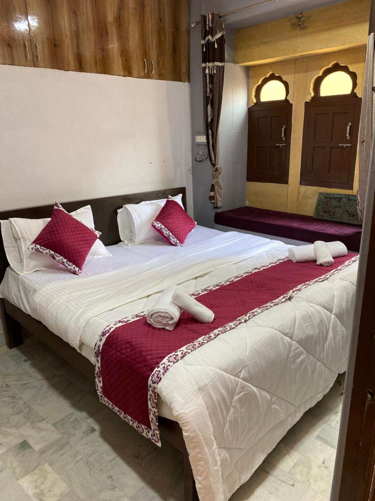 Hotel Hashim Jaisalmer Buitenkant foto