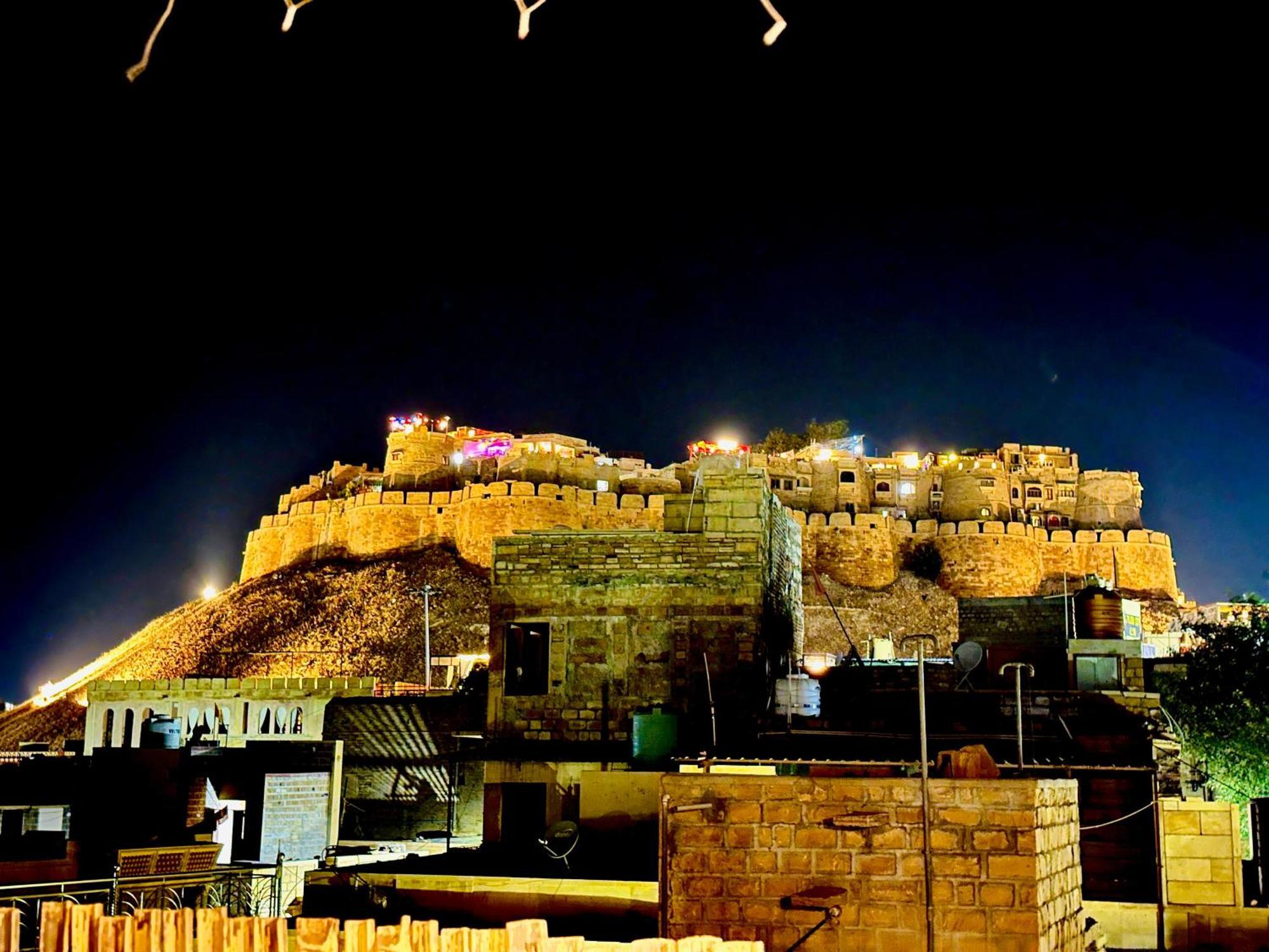 Hotel Hashim Jaisalmer Buitenkant foto